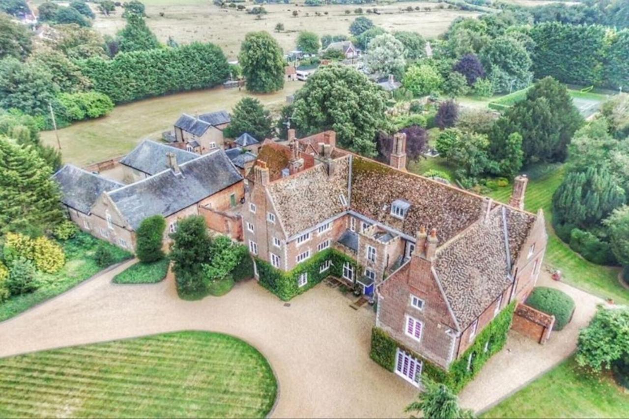 Hockwold Hall - Former Royal Residence Hockwold cum Wilton Eksteriør bilde